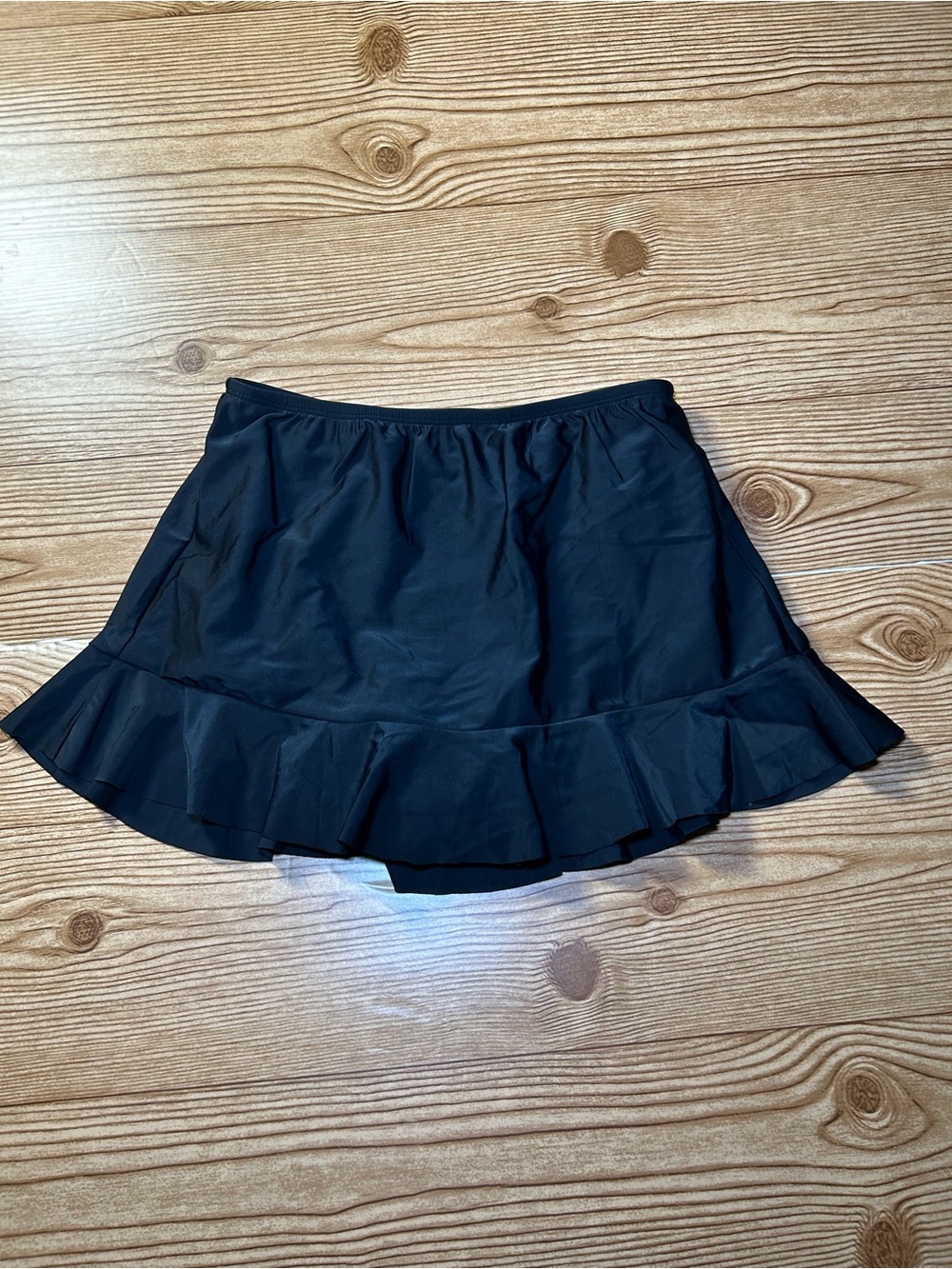 Shade & Shore Women’s Black High Rise Swim Skirt Xs NWT Ruffle